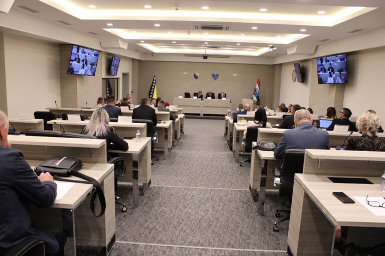 Read more about the article Усвојени Нацрт Закона о порезу на промет некретнина у ХНК и Нацрт Закона о најму стана у ХНК
